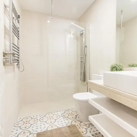 Olival Terrace | Lapa & Santos *