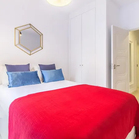 Olival Terrace | Lapa & Santos