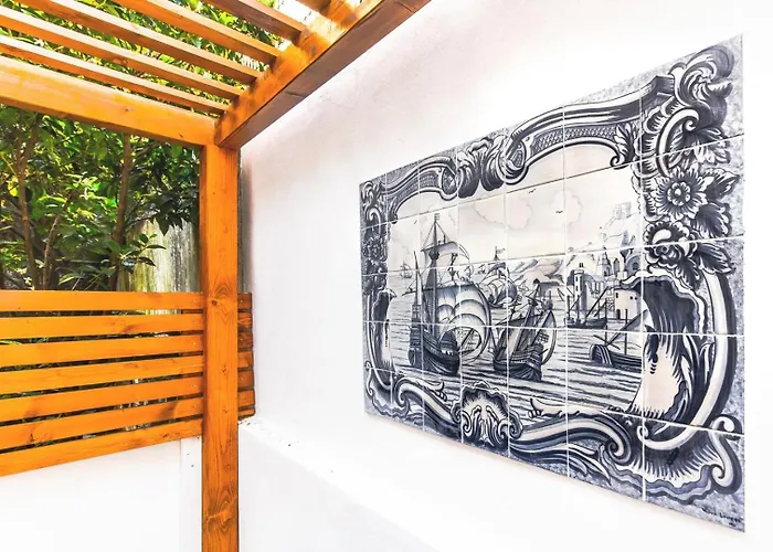 Olival Terrace | Lapa & Santos *