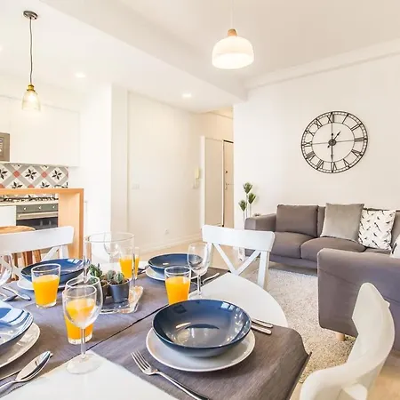 Olival Terrace | Lapa & Santos Apartment *
