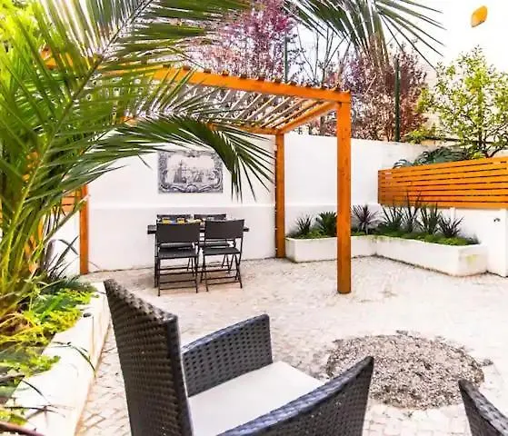 Olival Terrace | Lapa & Santos Apartment