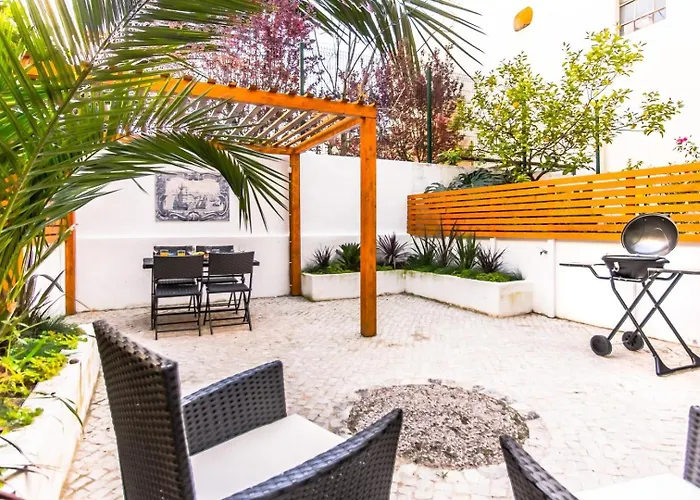 Olival Terrace | Lapa & Santos *